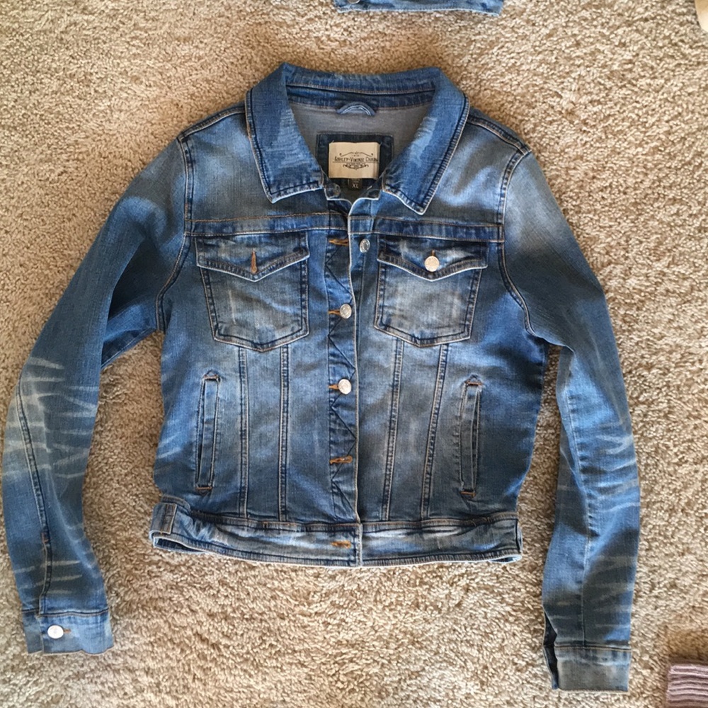 Short Jean jacket